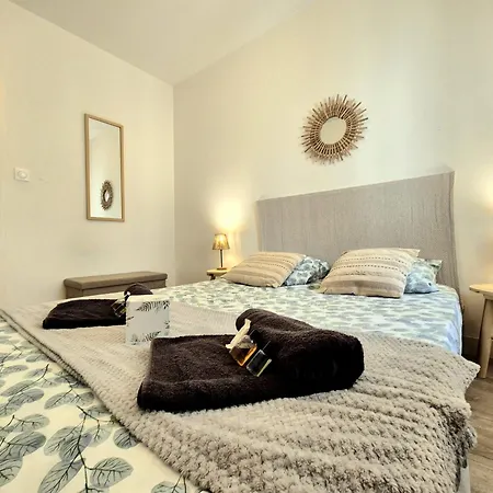 Apartment Le Jardin Secret - Clim - Patio *