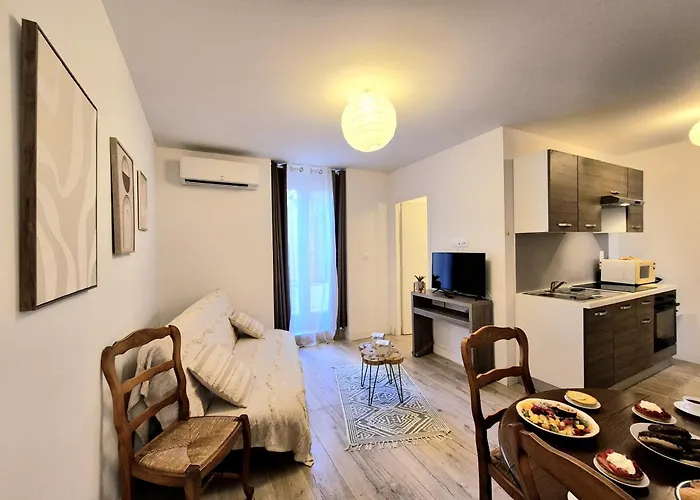 Apartment Le Nemausa - Coeur De - Clim *